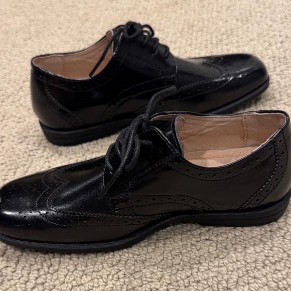 Black Leather Boy’s Dress Shoes - Picture 5 of 6